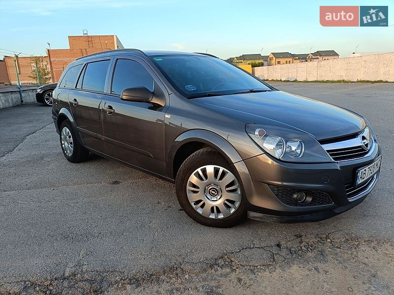 Универсал Opel Astra 2009 в Виннице