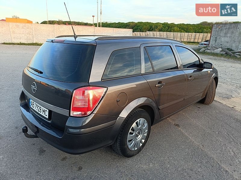 Универсал Opel Astra 2009 в Виннице