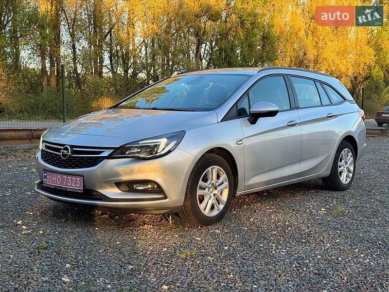 Универсал Opel Astra 2018 в Хмельницком