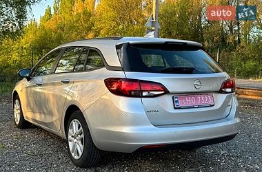 Универсал Opel Astra 2018 в Хмельницком
