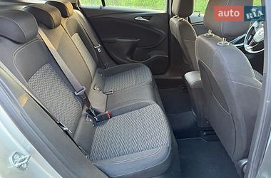 Универсал Opel Astra 2018 в Хмельницком