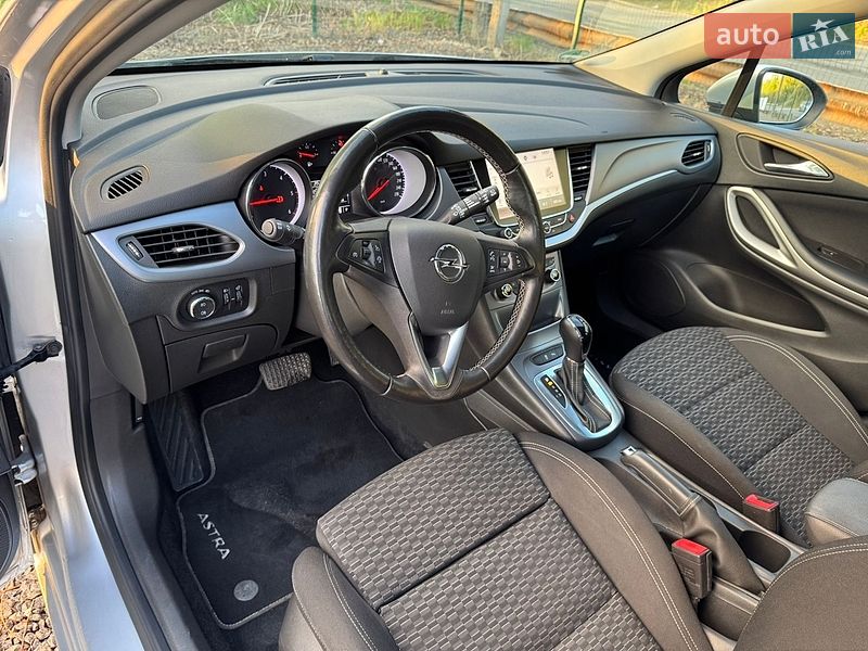 Универсал Opel Astra 2018 в Хмельницком