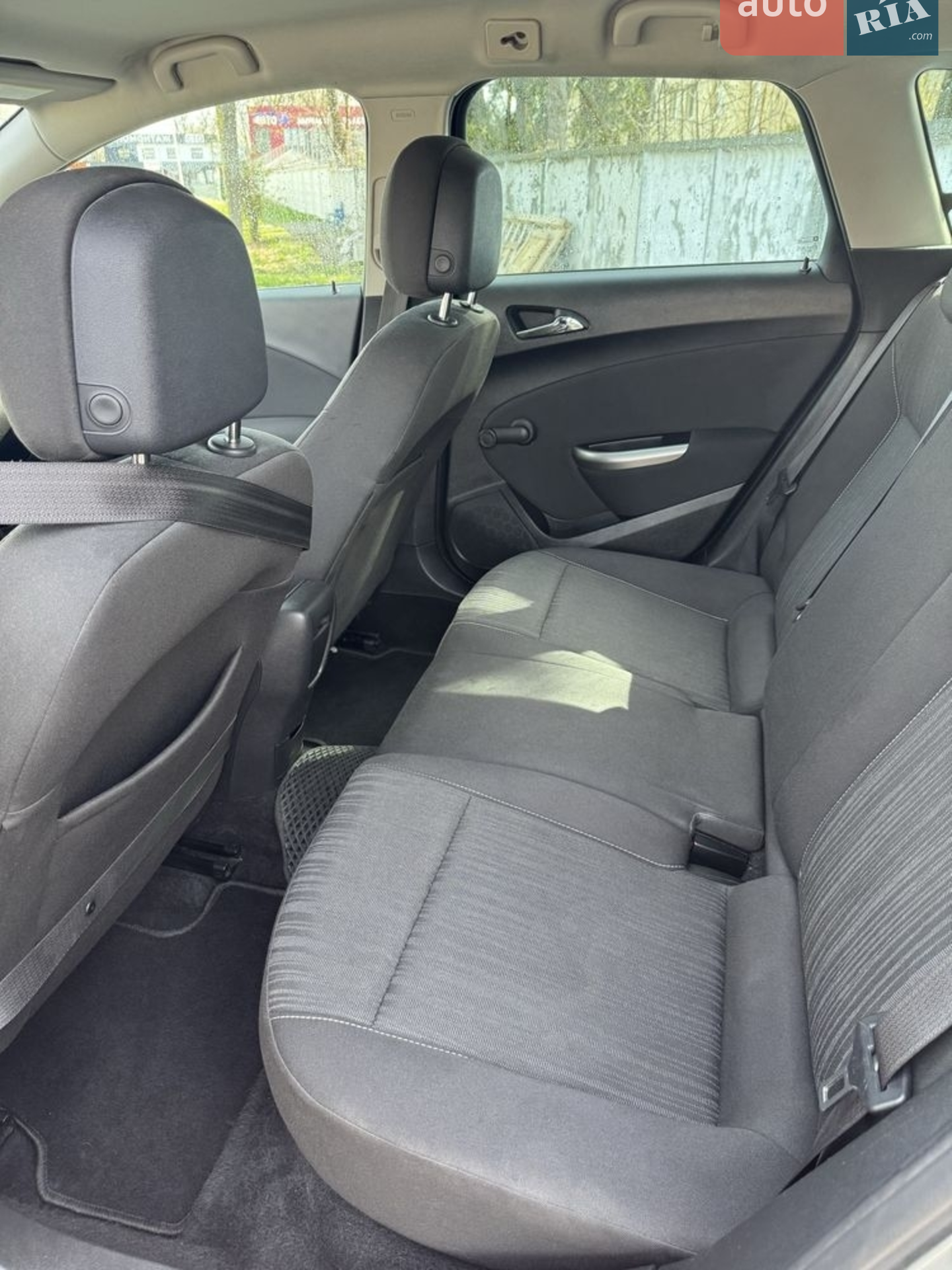 2011 Opel Astra - мініатюра 7