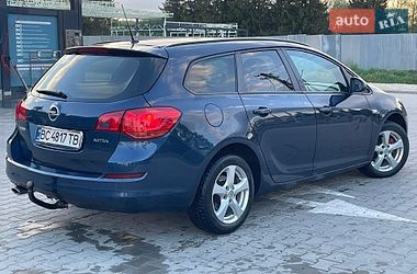 Универсал Opel Astra 2012 в Турке