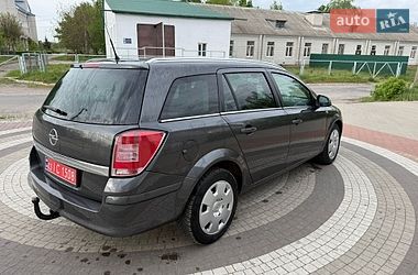 Универсал Opel Astra 2010 в Белой Церкви