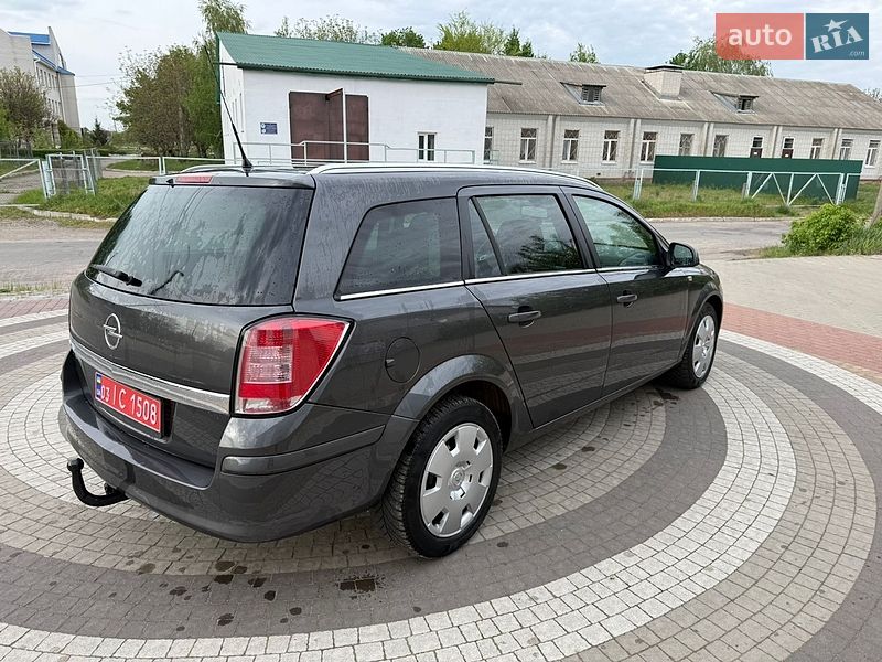Универсал Opel Astra 2010 в Белой Церкви