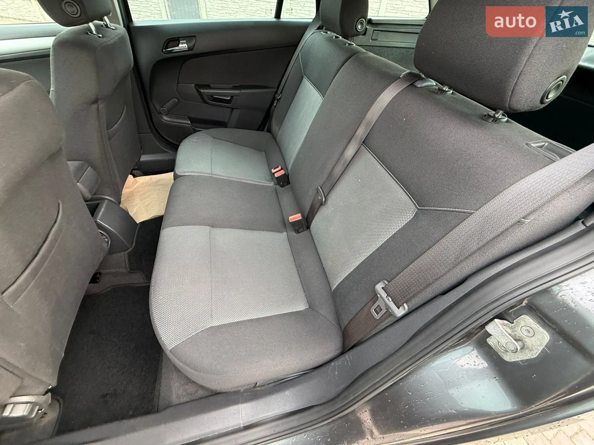 2010 Opel Astra - мініатюра 14