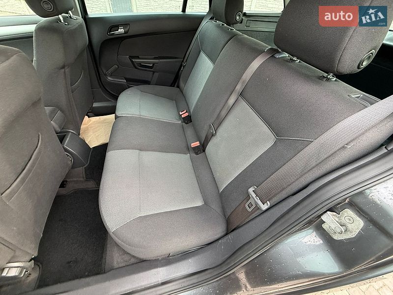 Универсал Opel Astra 2010 в Белой Церкви