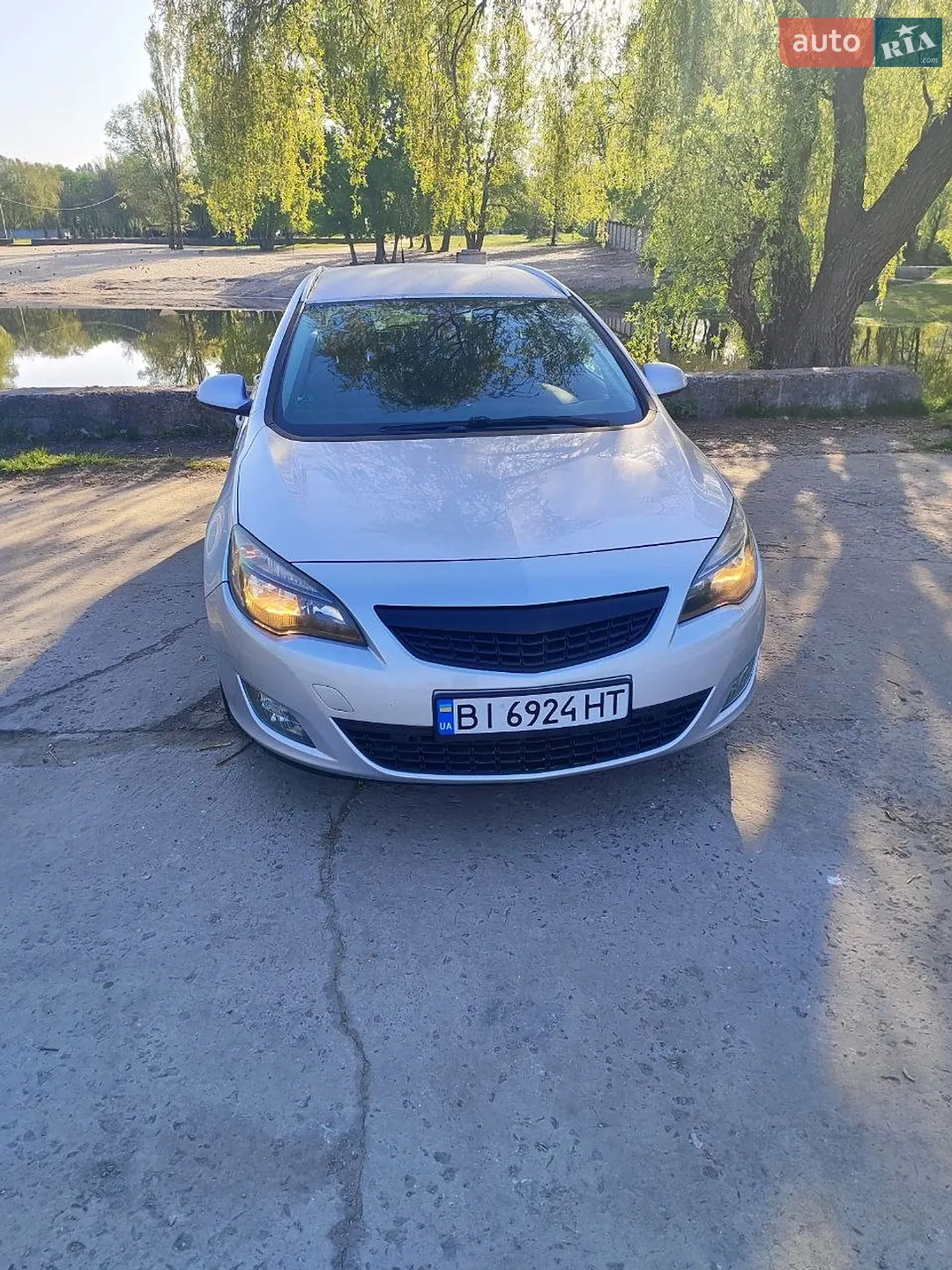 2010 Opel Astra - мініатюра 2