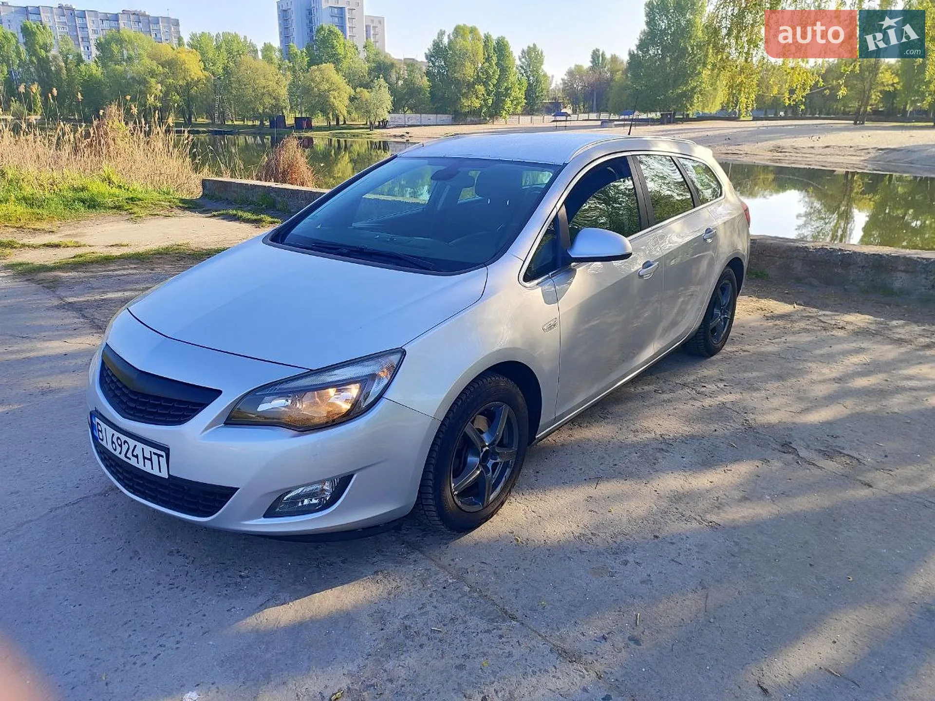 2010 Opel Astra - мініатюра 4