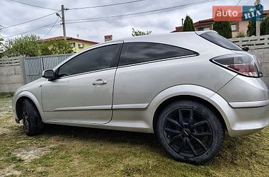 Хэтчбек Opel Astra 2006 в Львове