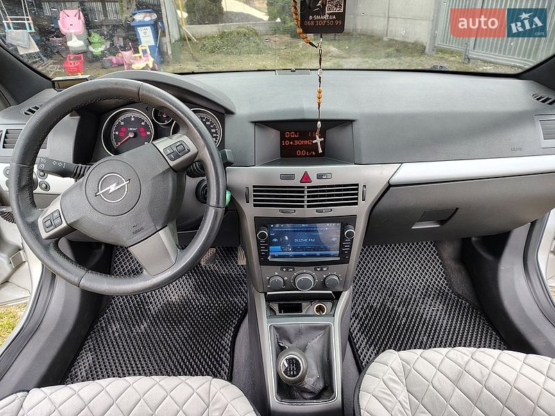 Хэтчбек Opel Astra 2006 в Львове