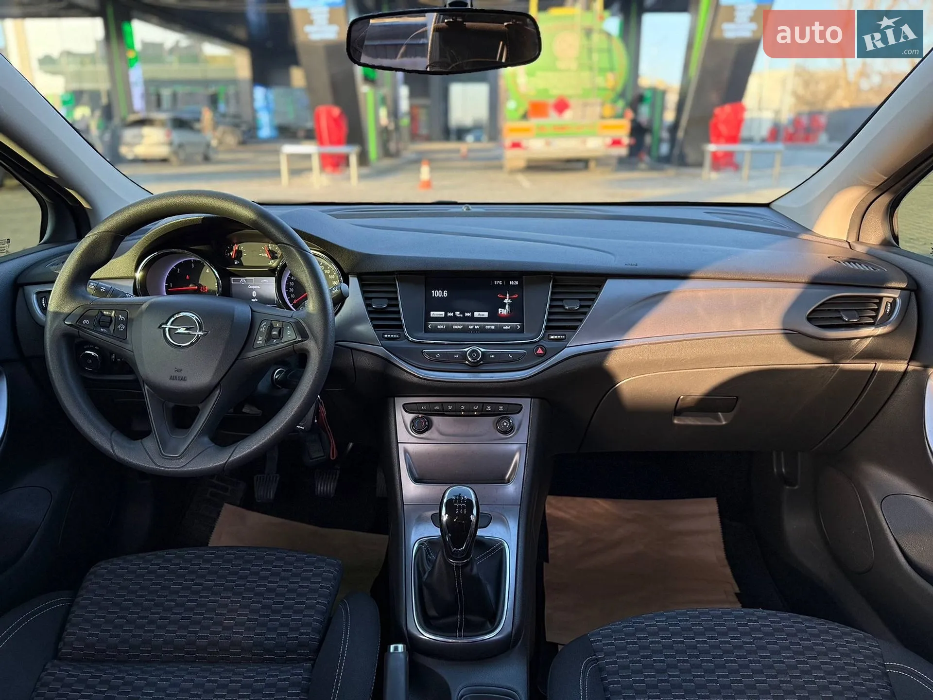 2017 Opel Astra - мініатюра 8