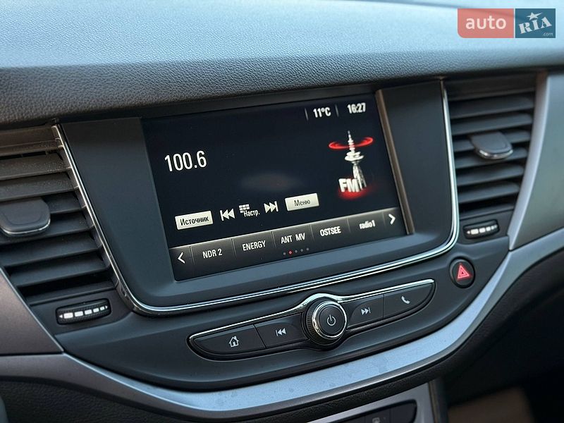Универсал Opel Astra 2017 в Днепре