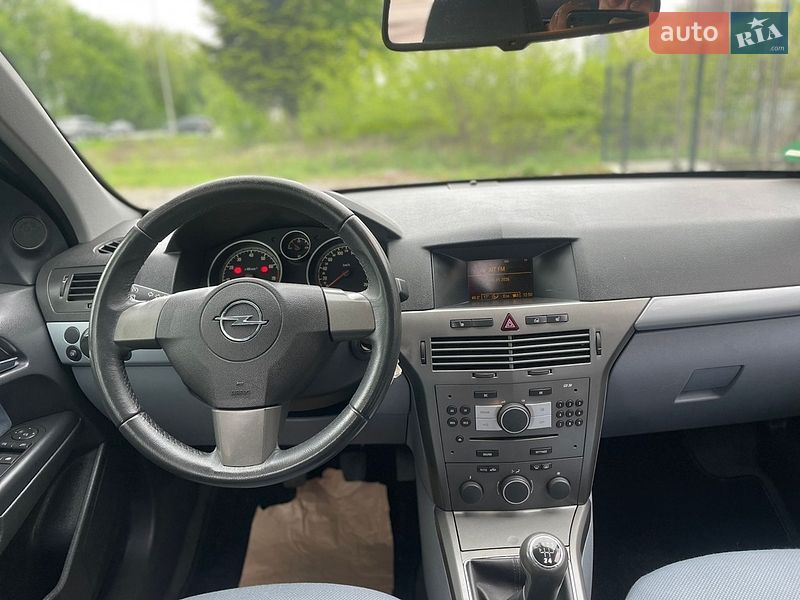 Универсал Opel Astra 2006 в Виннице