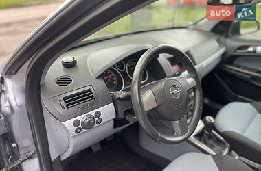 Универсал Opel Astra 2006 в Виннице