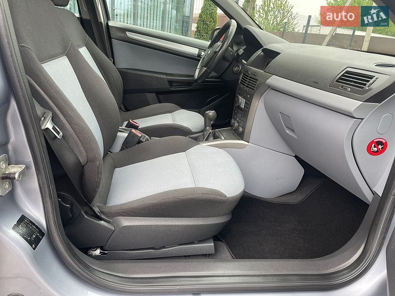 Универсал Opel Astra 2006 в Виннице