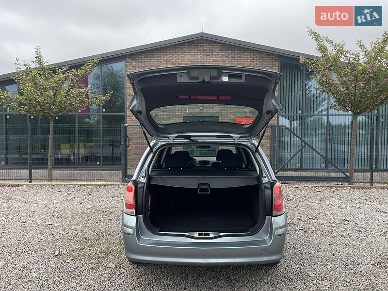 Универсал Opel Astra 2006 в Виннице