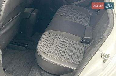 Седан Opel Astra 2017 в Ужгороді