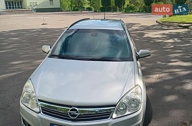 Универсал Opel Astra 2009 в Ровно