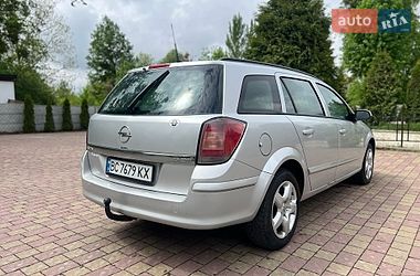 Универсал Opel Astra 2008 в Жовкве