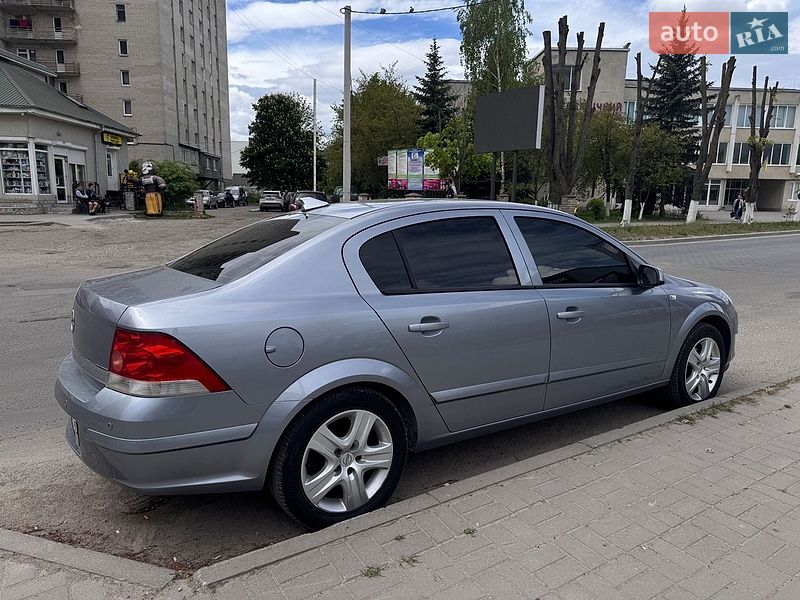 Седан Opel Astra 2009 в Тернополе фото 4 Седан Opel Astra 2009 в Тернополе