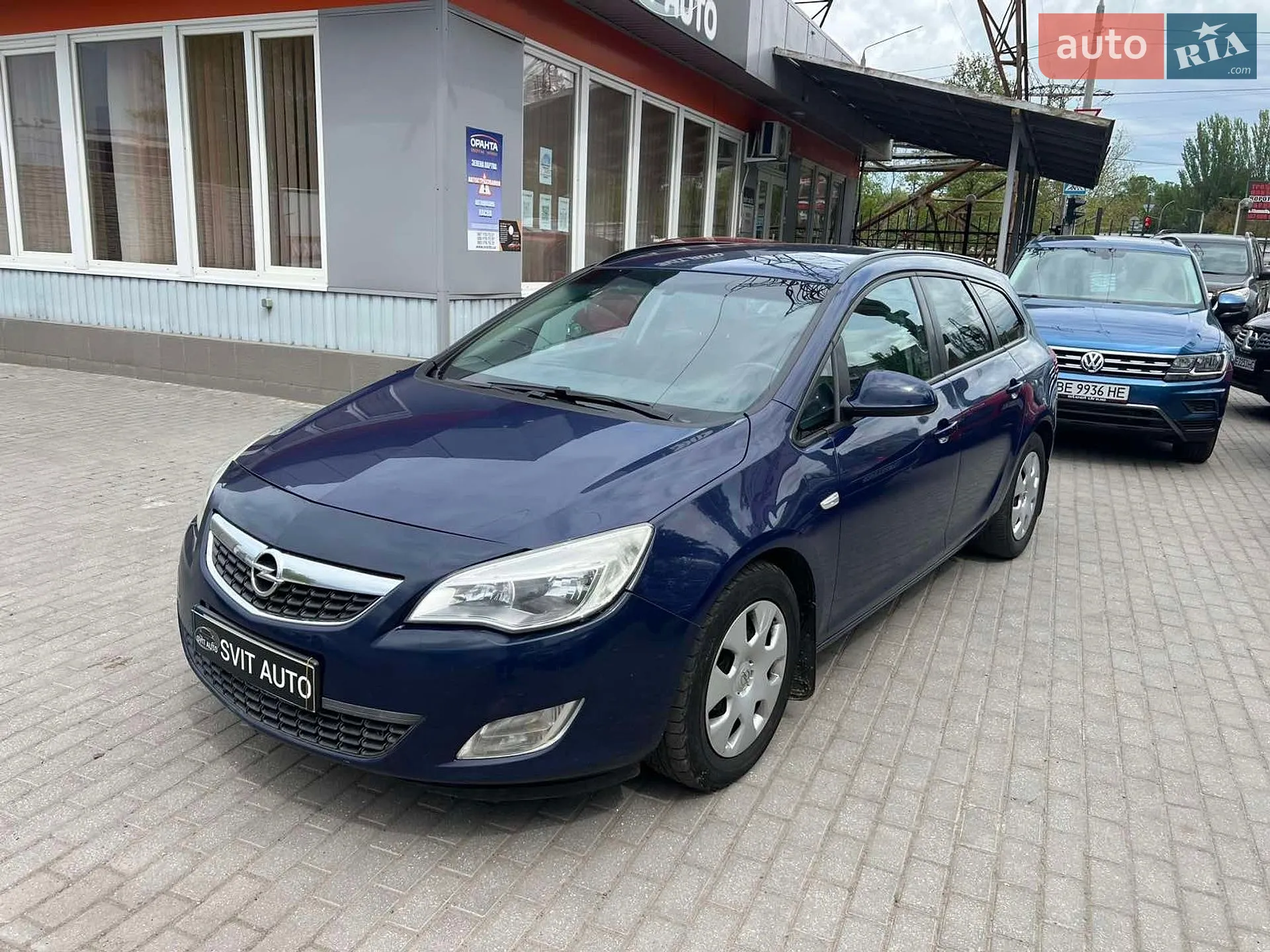 2011 Opel Astra - фото 1