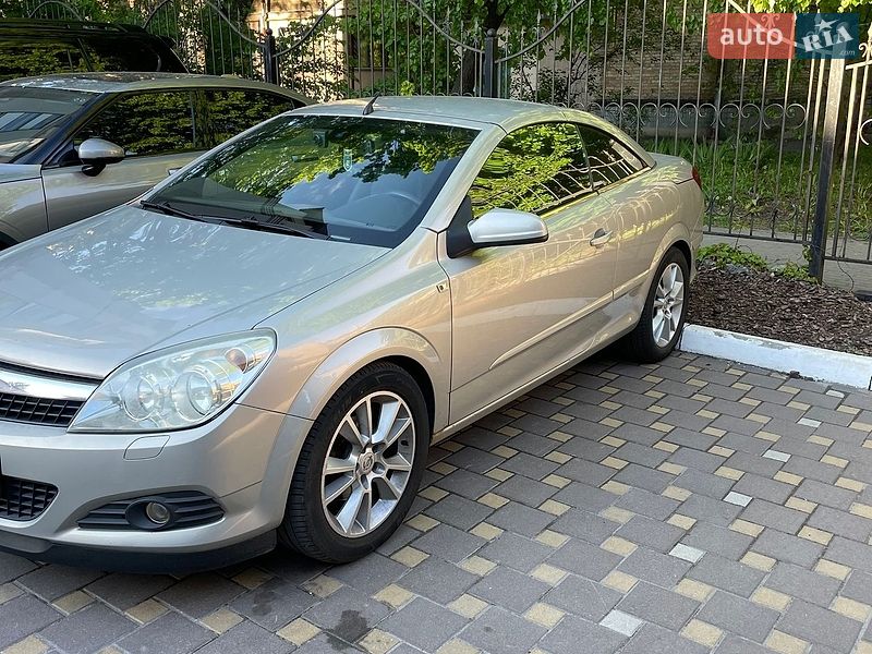 Кабриолет Opel Astra 2007 в Киеве фото 12 Кабриолет Opel Astra 2007 в Киеве