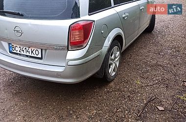 Универсал Opel Astra 2009 в Турке