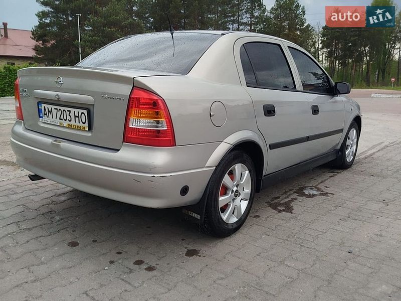Седан Opel Astra 2007 в Звягелі