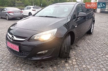 Универсал Opel Astra 2015 в Львове