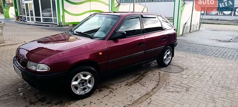 Хэтчбек Opel Astra 1994 в Хмельницком