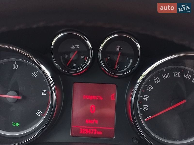 Универсал Opel Astra 2011 в Калуше