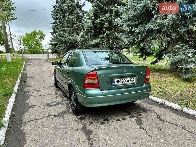 Седан Opel Astra 2000 в Одессе