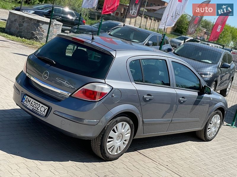 Хетчбек Opel Astra 2006 в Бердичеві