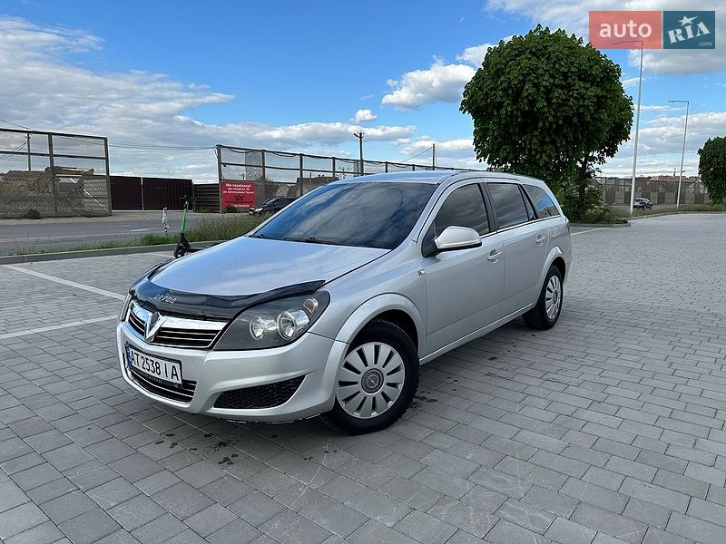 Opel Astra 2010