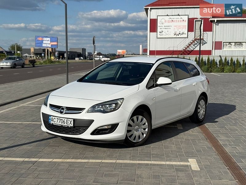 Универсал Opel Astra 2014 в Луцке