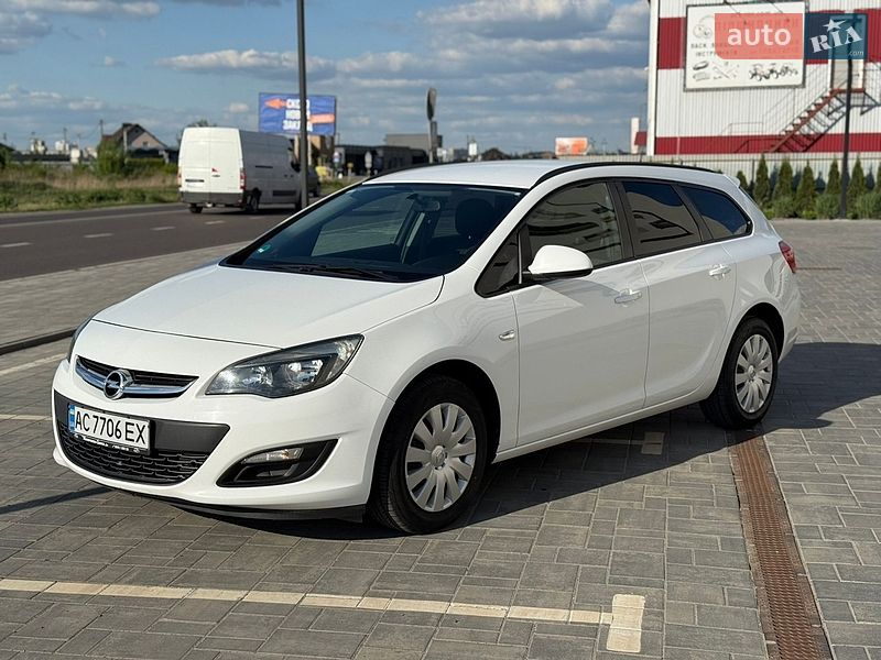 Универсал Opel Astra 2014 в Луцке