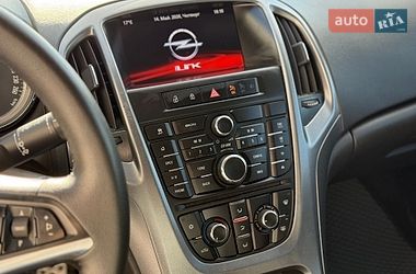 Универсал Opel Astra 2014 в Луцке