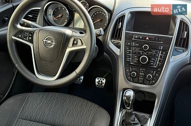 Универсал Opel Astra 2014 в Луцке
