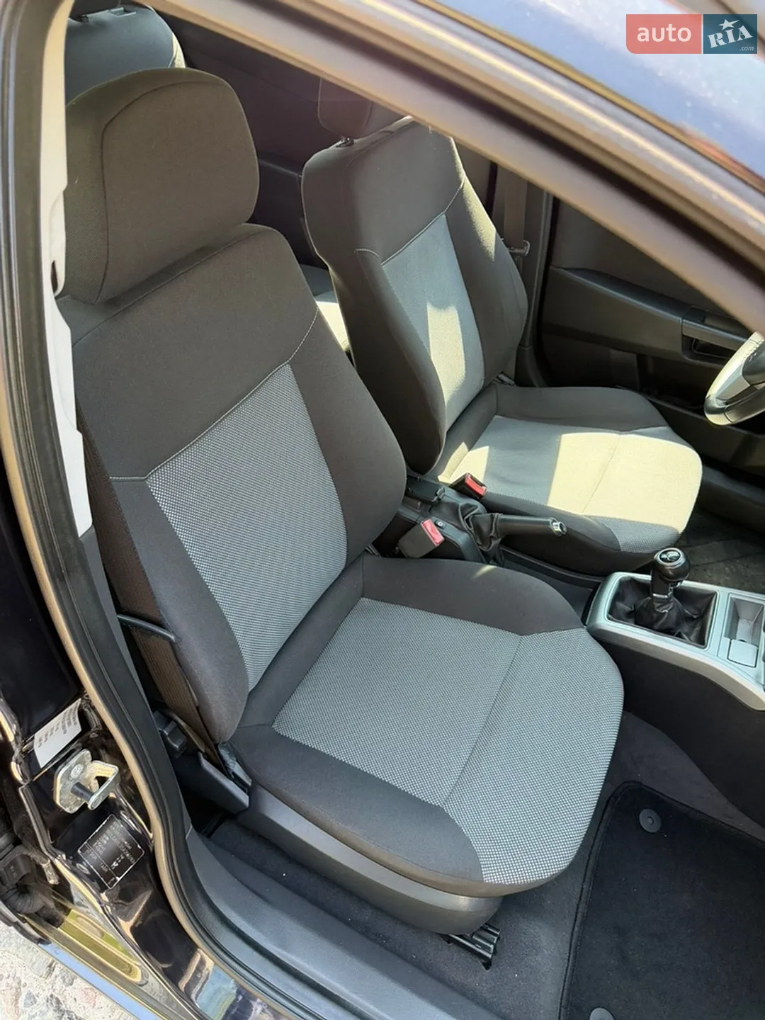 2010 Opel Astra - мініатюра 16