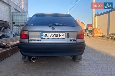 Хэтчбек Opel Astra 1993 в Львове