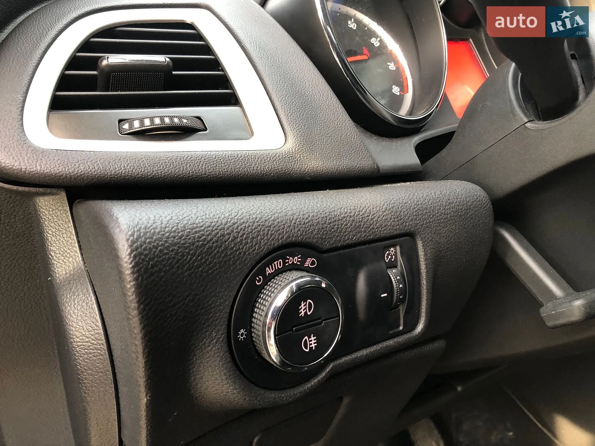 2012 Opel Astra - мініатюра 25