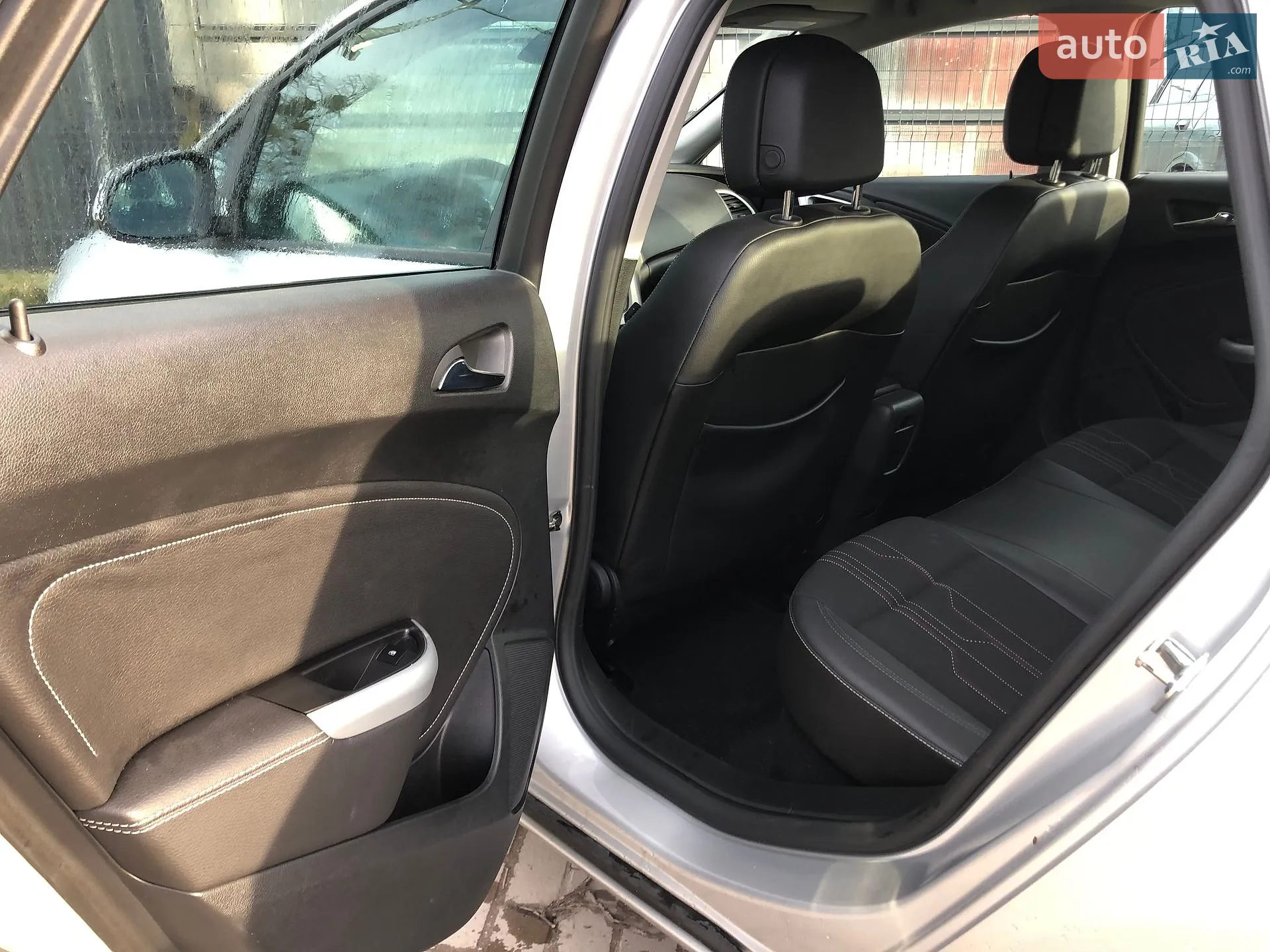 2012 Opel Astra - мініатюра 40