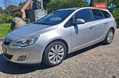 Универсал Opel Astra 2010 в Житомире