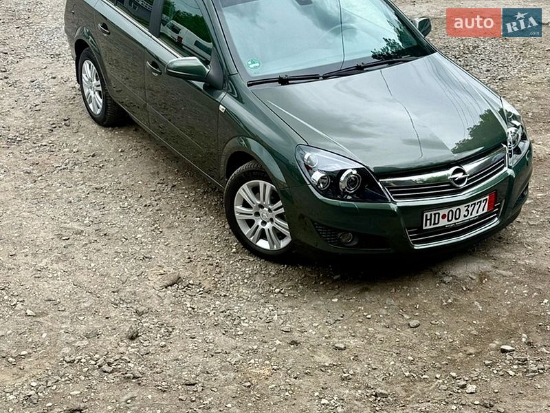 Универсал Opel Astra 2009 в Хмельницком