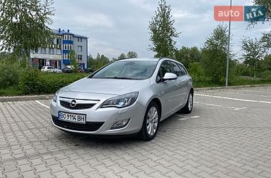 Универсал Opel Astra 2011 в Хмельницком