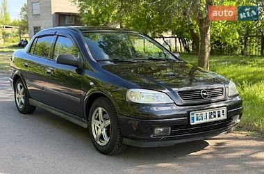 Седан Opel Astra 2007 в Новому Бузі