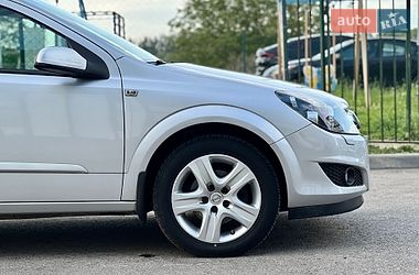 Хэтчбек Opel Astra 2009 в Ровно