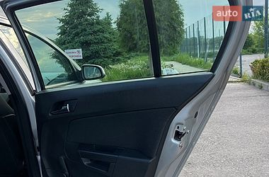 Хэтчбек Opel Astra 2009 в Ровно
